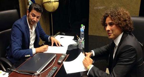 أوتشوا يبدي سعادته بارتداء القميص رقم 13 